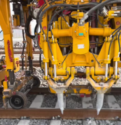 大型養路搗固機作業應注意事項